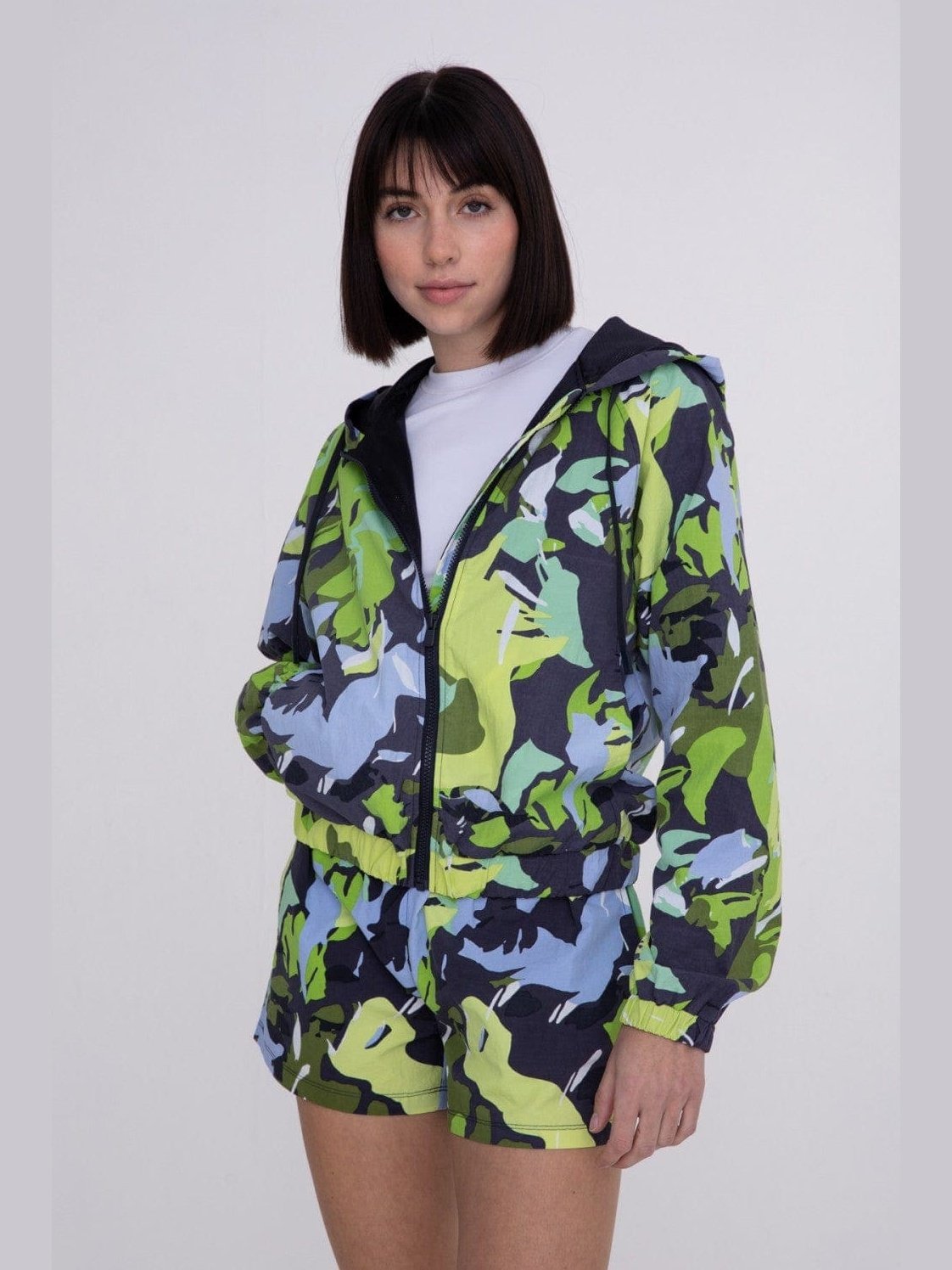Bold Tropical Print Active Jacket - BKFJNY