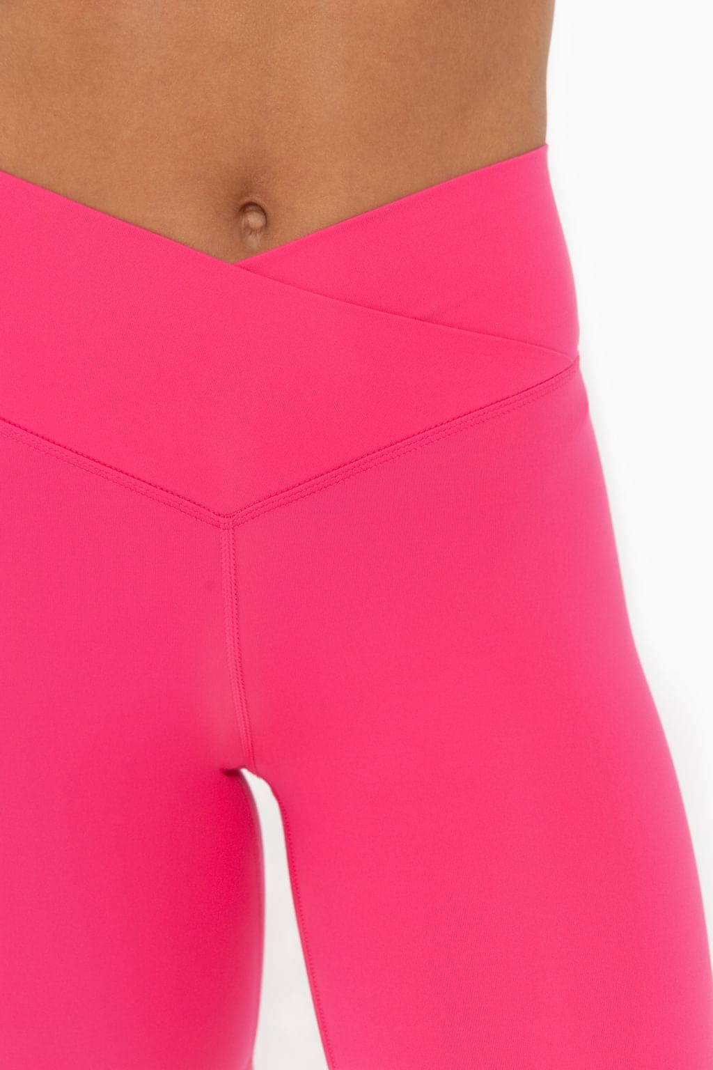 Venice Crossover Waist Biker Shorts