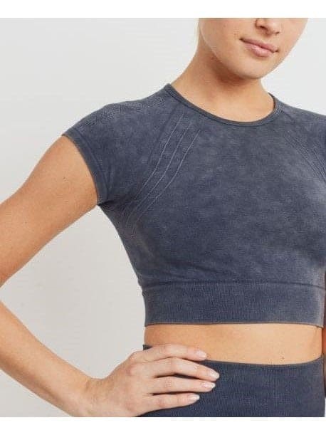 Seamless Raglan Crop Top - BKFJNY