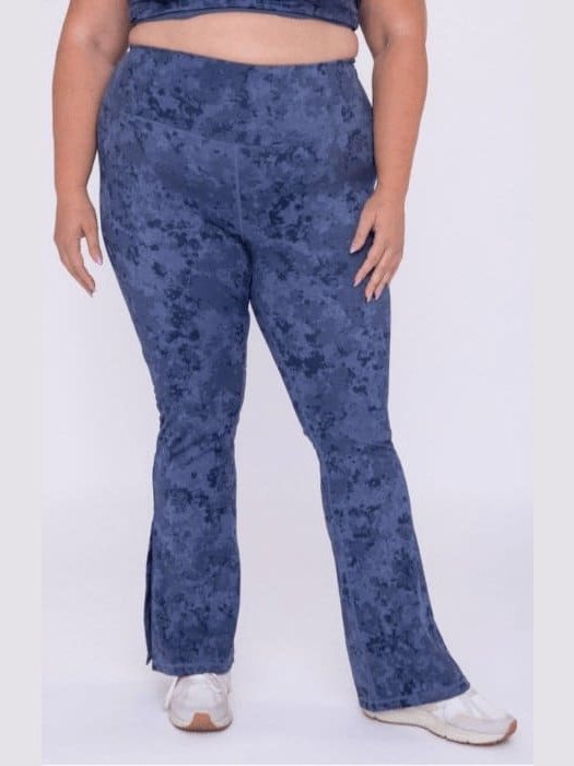 Muted Watercolor Flare Legging - BKFJNY