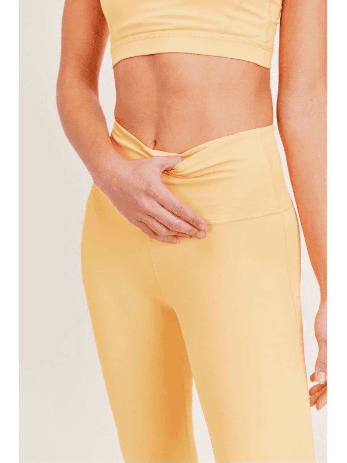 Performance Highwaist Leggings - BKFJNY