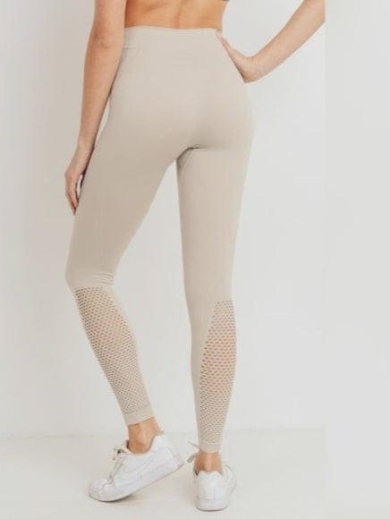 Ribbed and Perforated Seamless Highwaist Leggings - BKFJNY